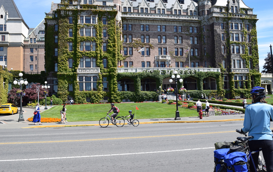 Cycling the Saanich Peninsula on Vancouver Island